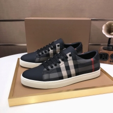 Burberry Low Shoes